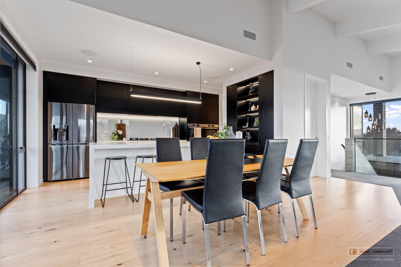 Slider image of 30 Caroline Heights, Auckland