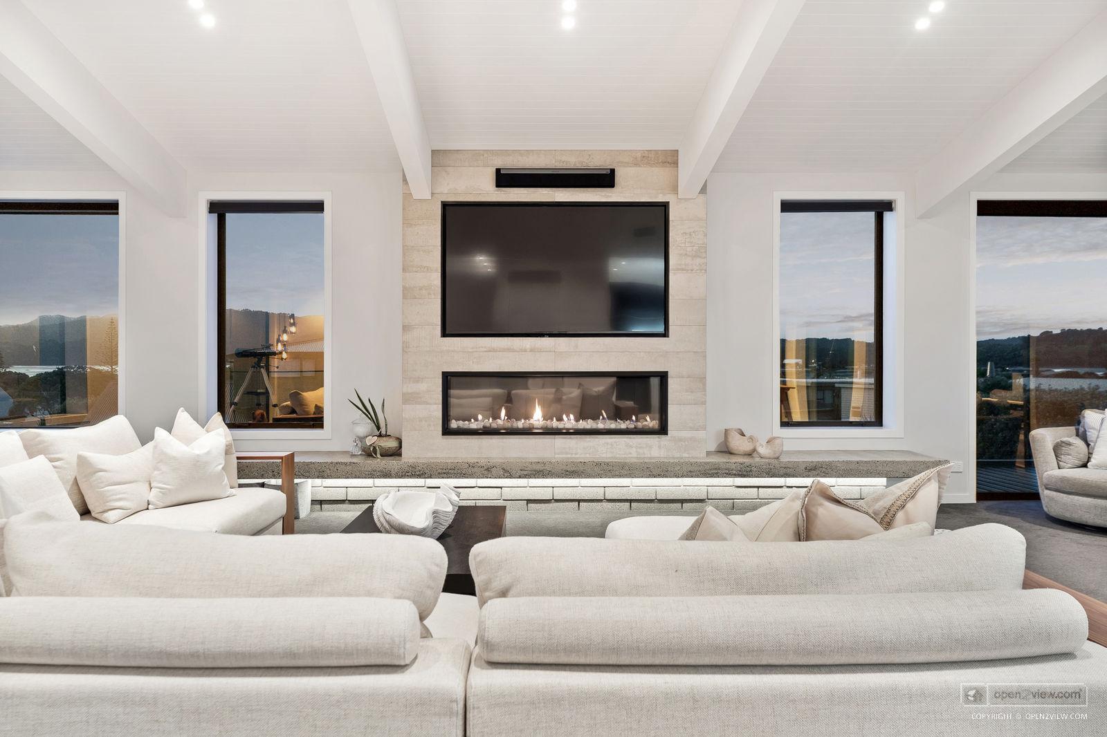 Slider image of 30 Caroline Heights, Auckland