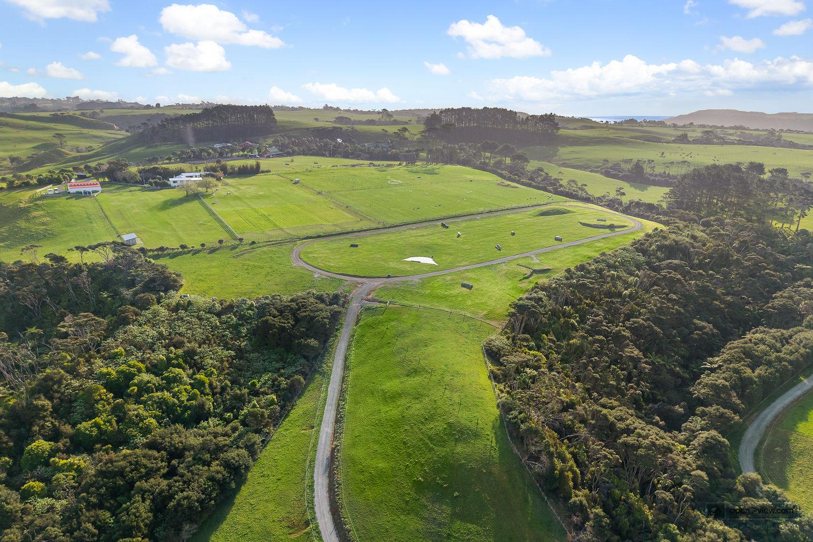 Slider image of 154 Muriwai Valley Road, Auckland