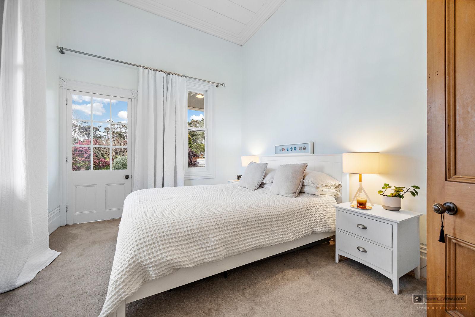 Slider image of 124 Rimmer Road, Auckland