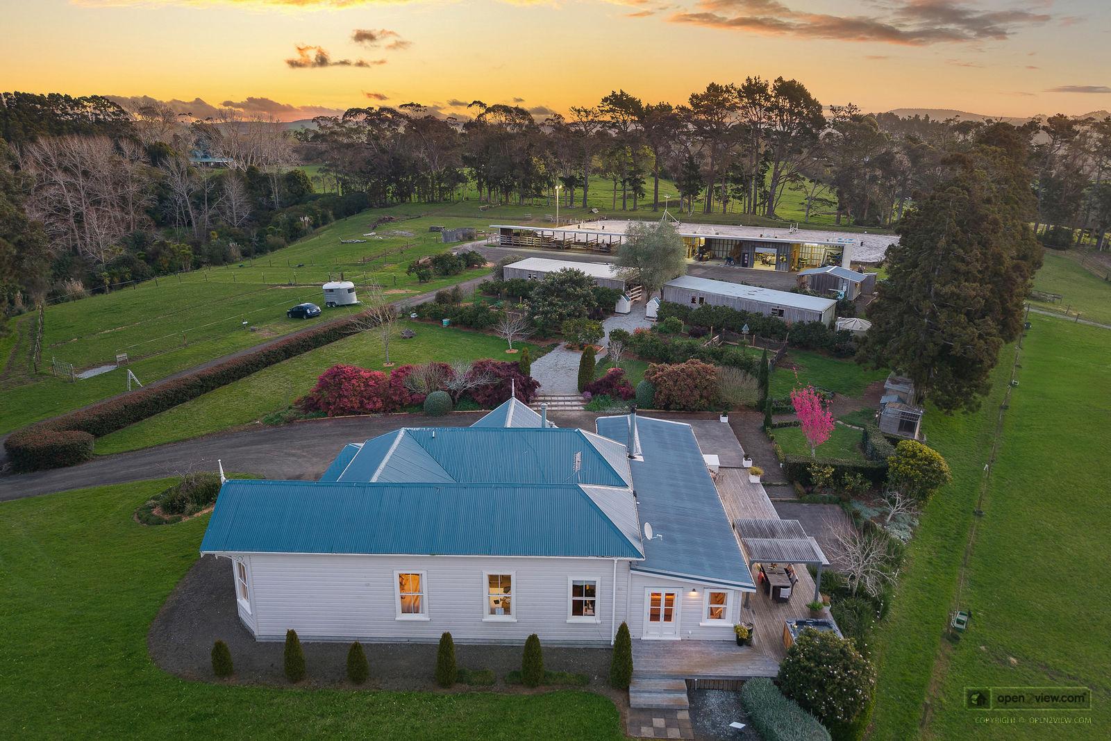 Slider image of 124 Rimmer Road, Auckland
