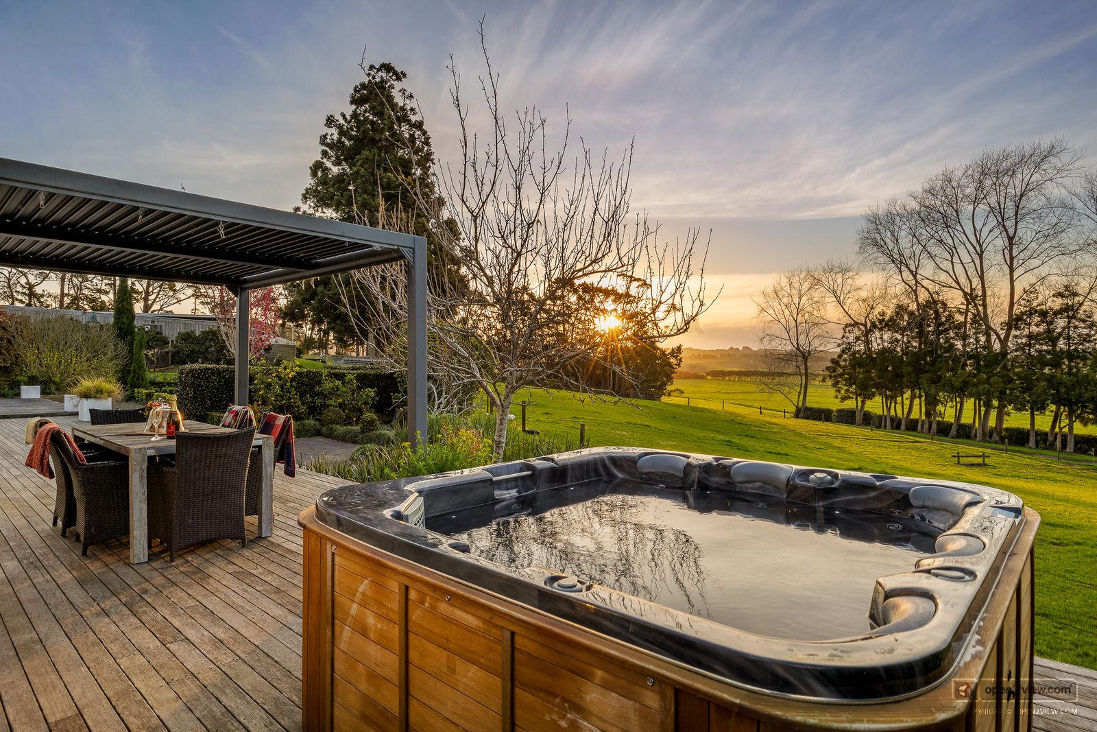 Slider image of 124 Rimmer Road, Auckland