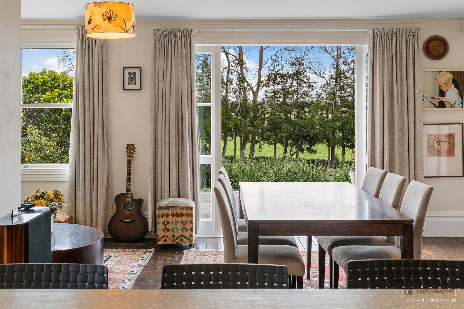 Slider image of 124 Rimmer Road, Auckland