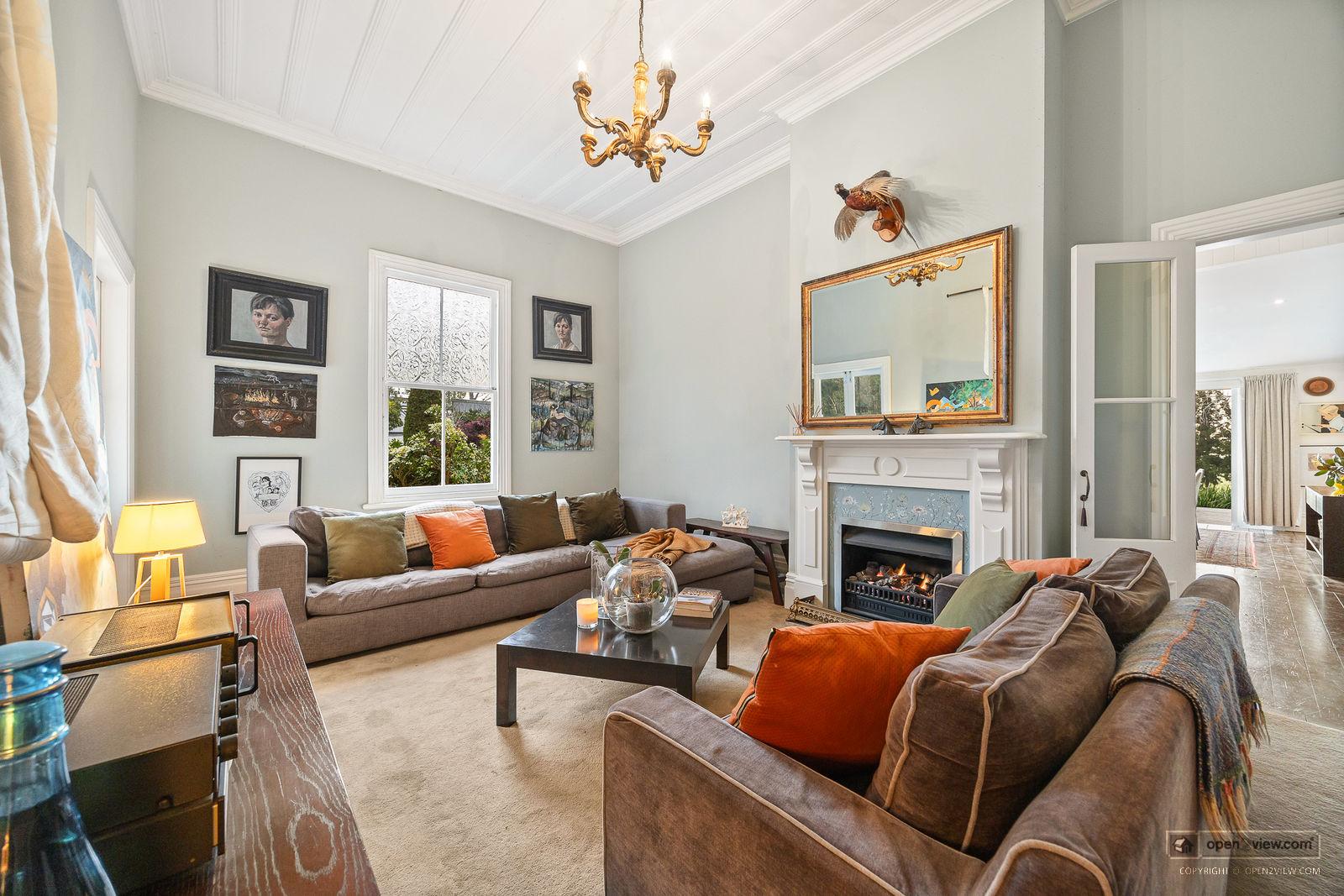 Slider image of 124 Rimmer Road, Auckland