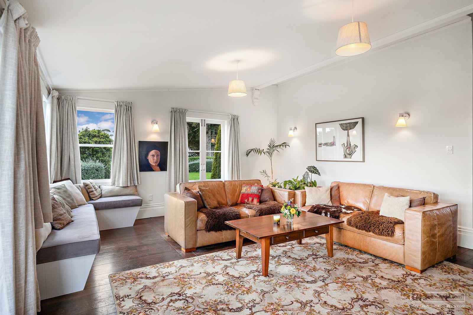 Slider image of 124 Rimmer Road, Auckland