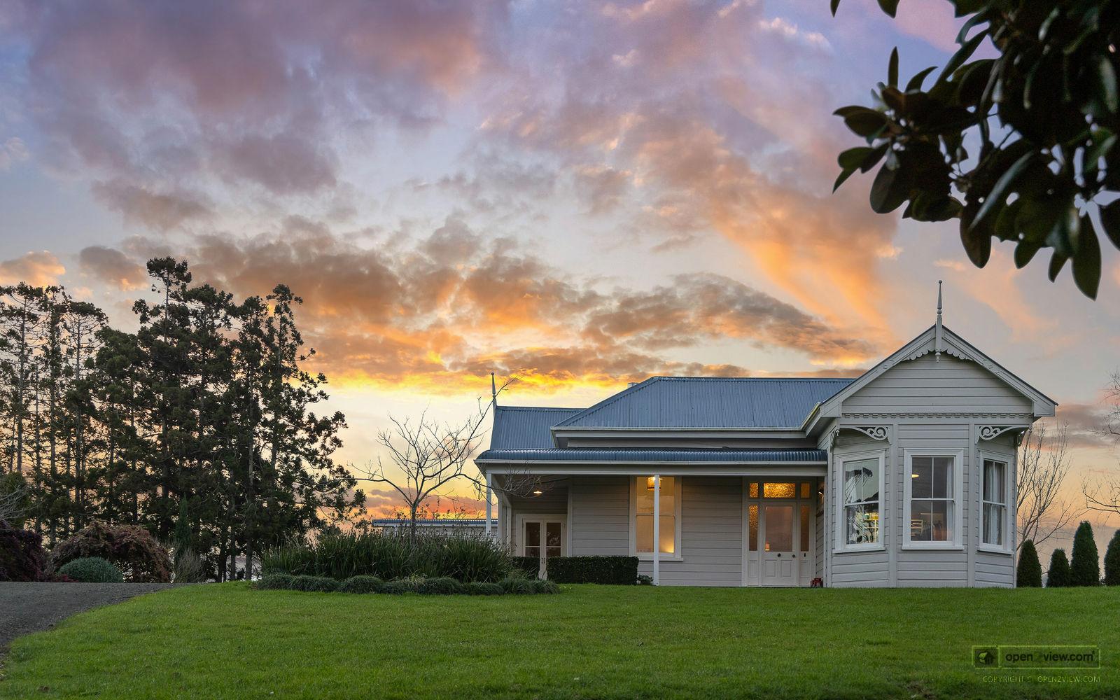 Slider image of 124 Rimmer Road, Auckland