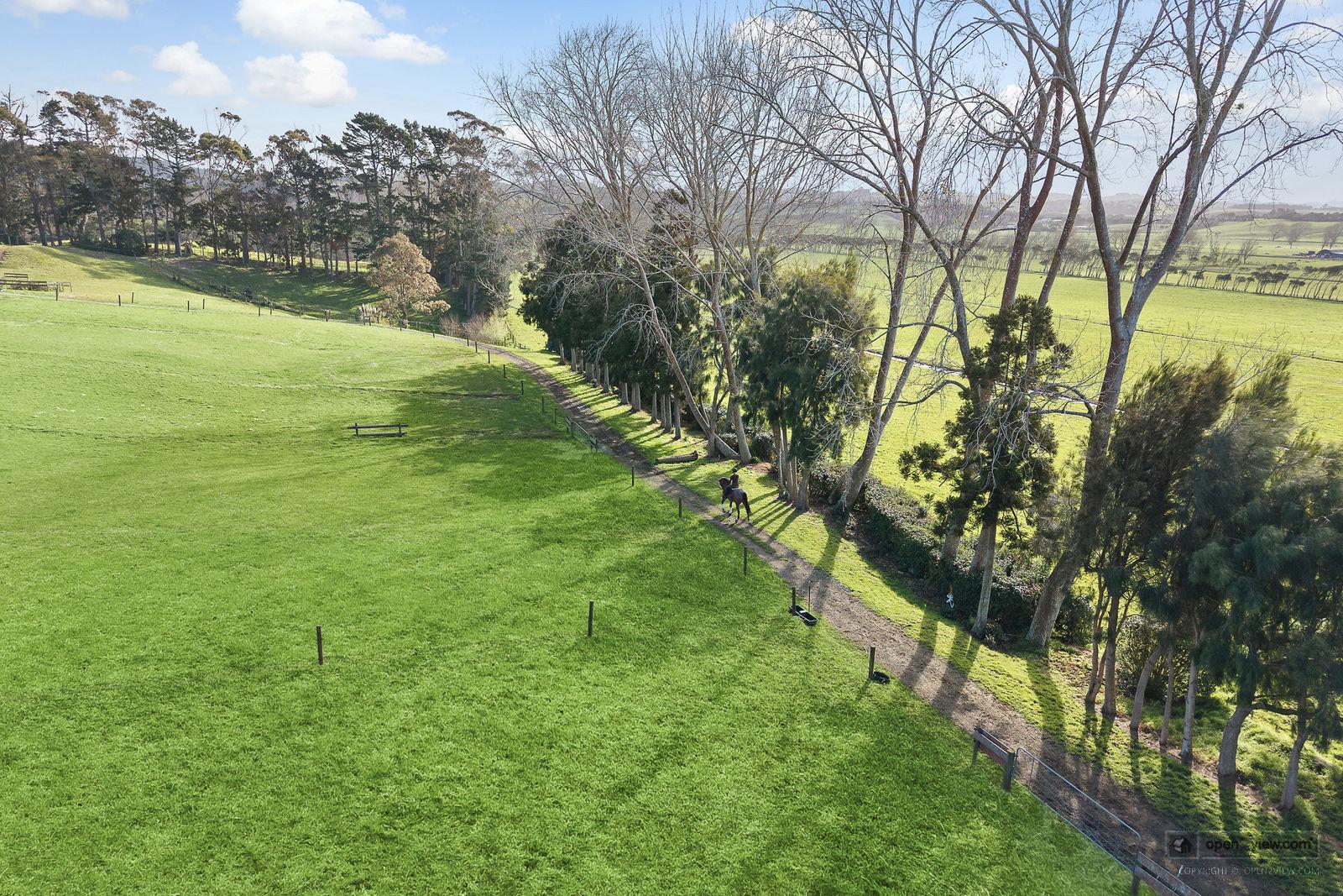 Slider image of 124 Rimmer Road, Auckland