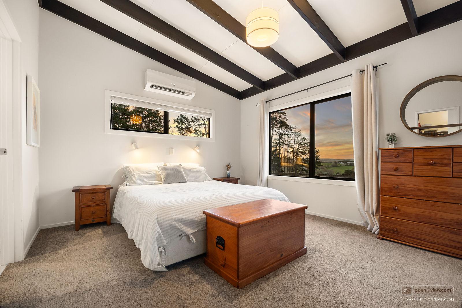Slider image of 1115 State Highway 16, Auckland