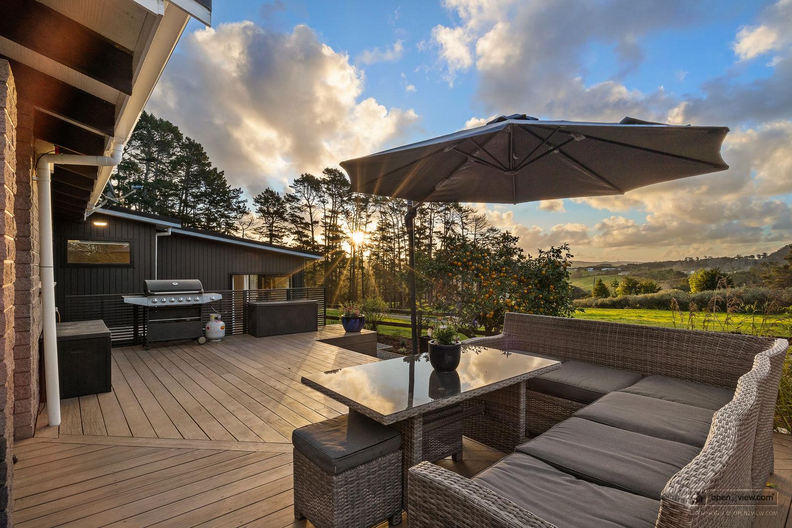 Slider image of 1115 State Highway 16, Auckland