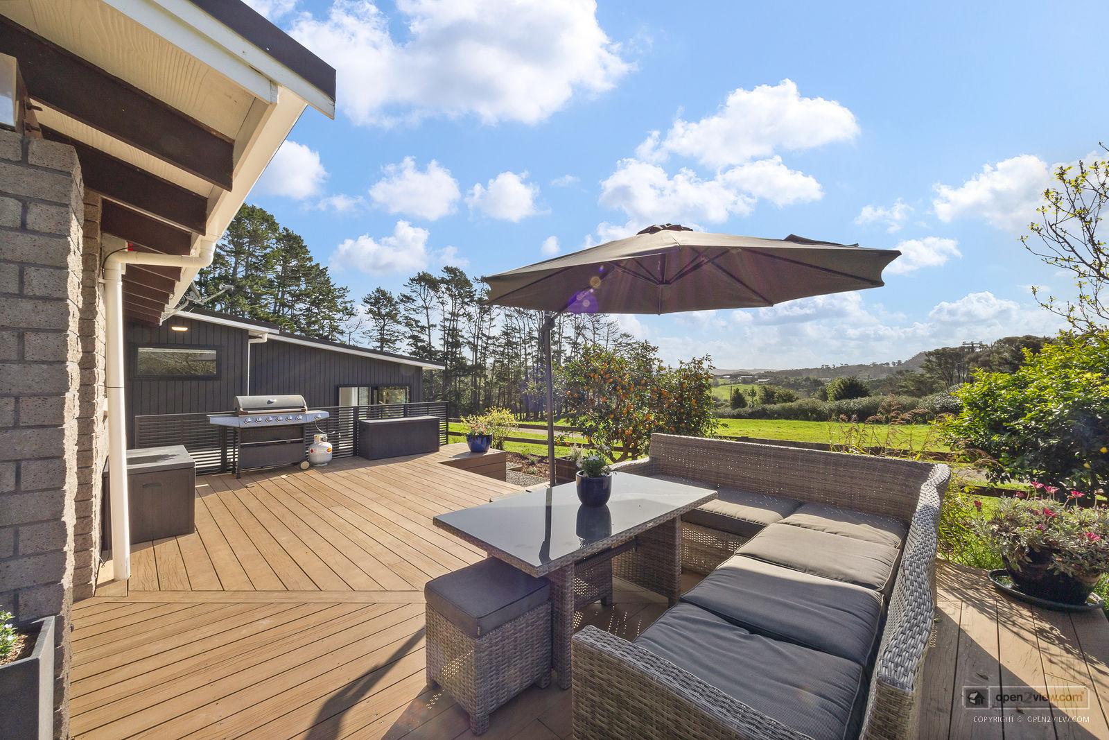 Slider image of 1115 State Highway 16, Auckland