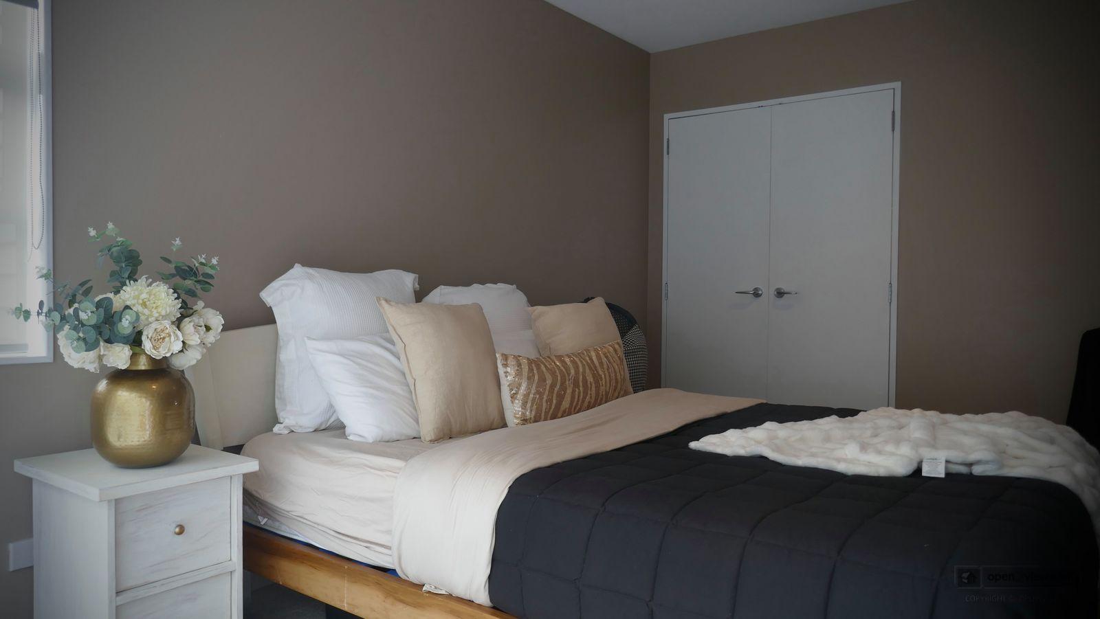 Slider image of 6 Mangatawhiri Road, Auckland