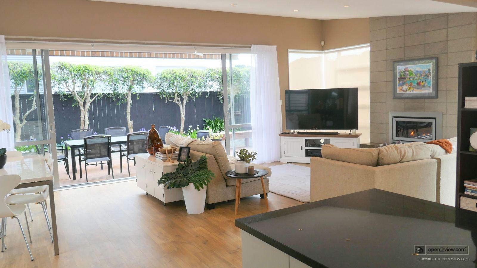 Slider image of 6 Mangatawhiri Road, Auckland