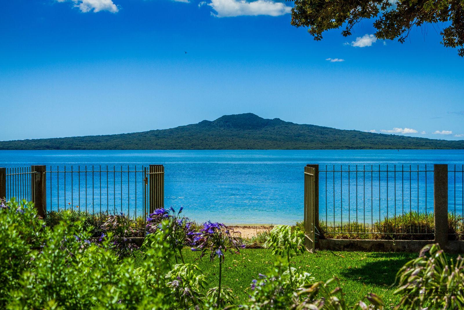 Slider image of 30 Oxford Terrace, Auckland