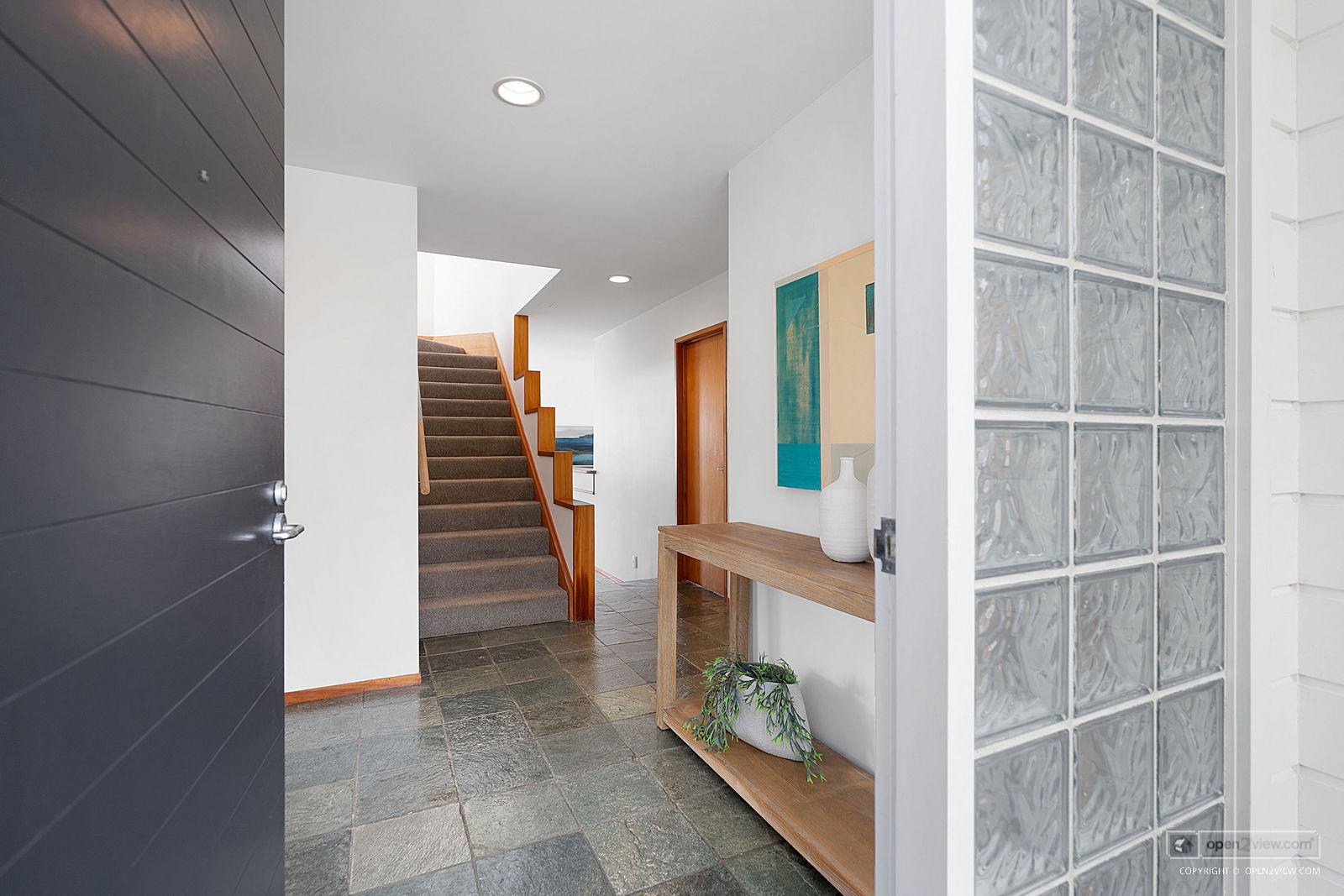 Slider image of 30 Oxford Terrace, Auckland