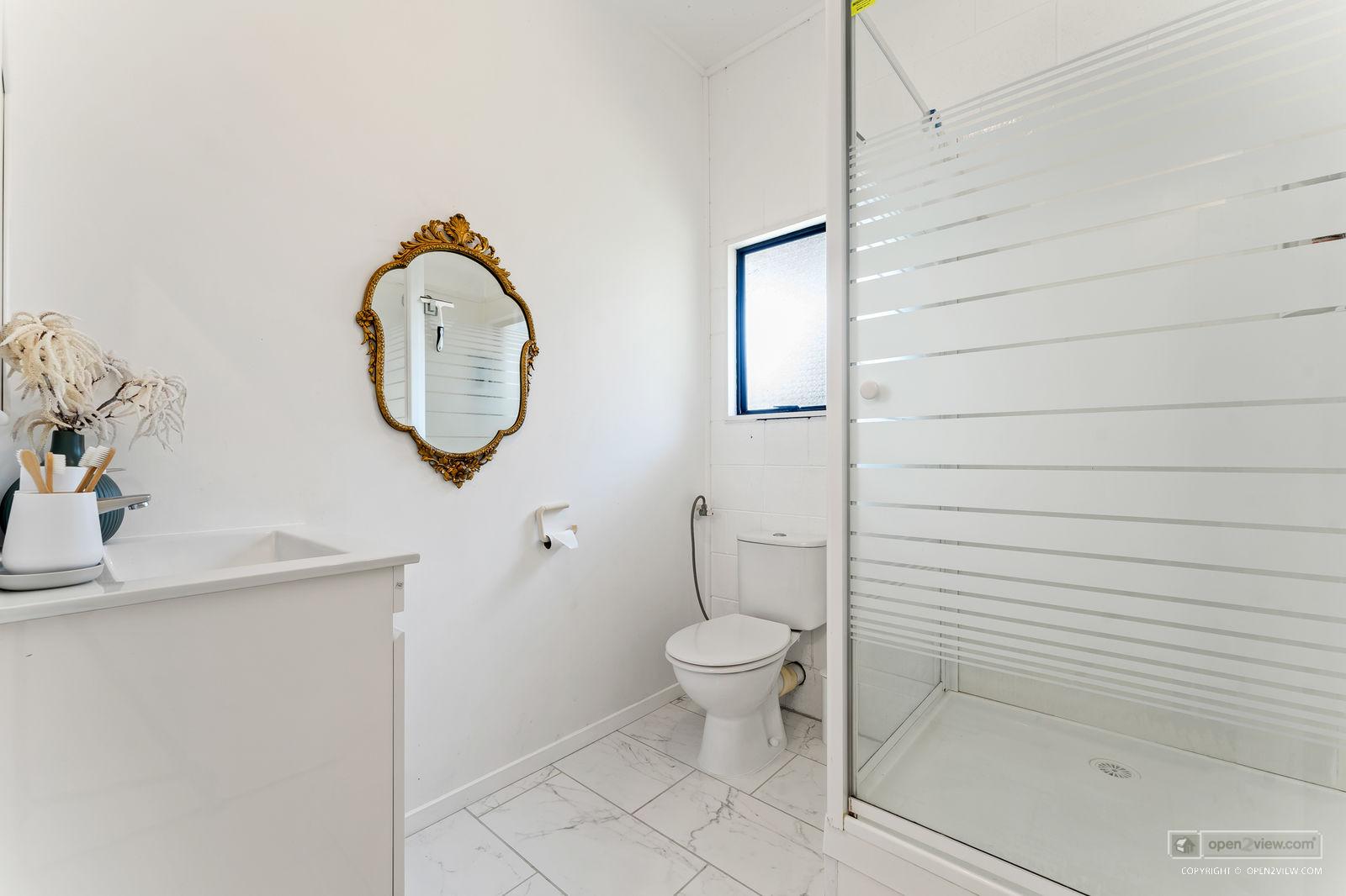 Slider image of 17 Caroline Heights, Auckland
