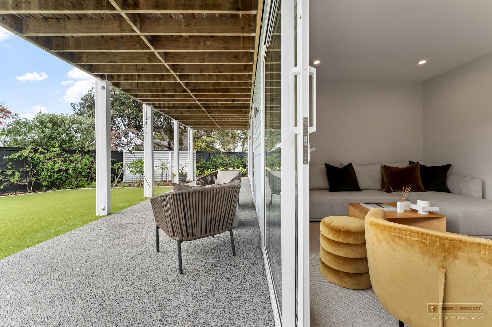 Slider image of 11 Argo Rise, Auckland