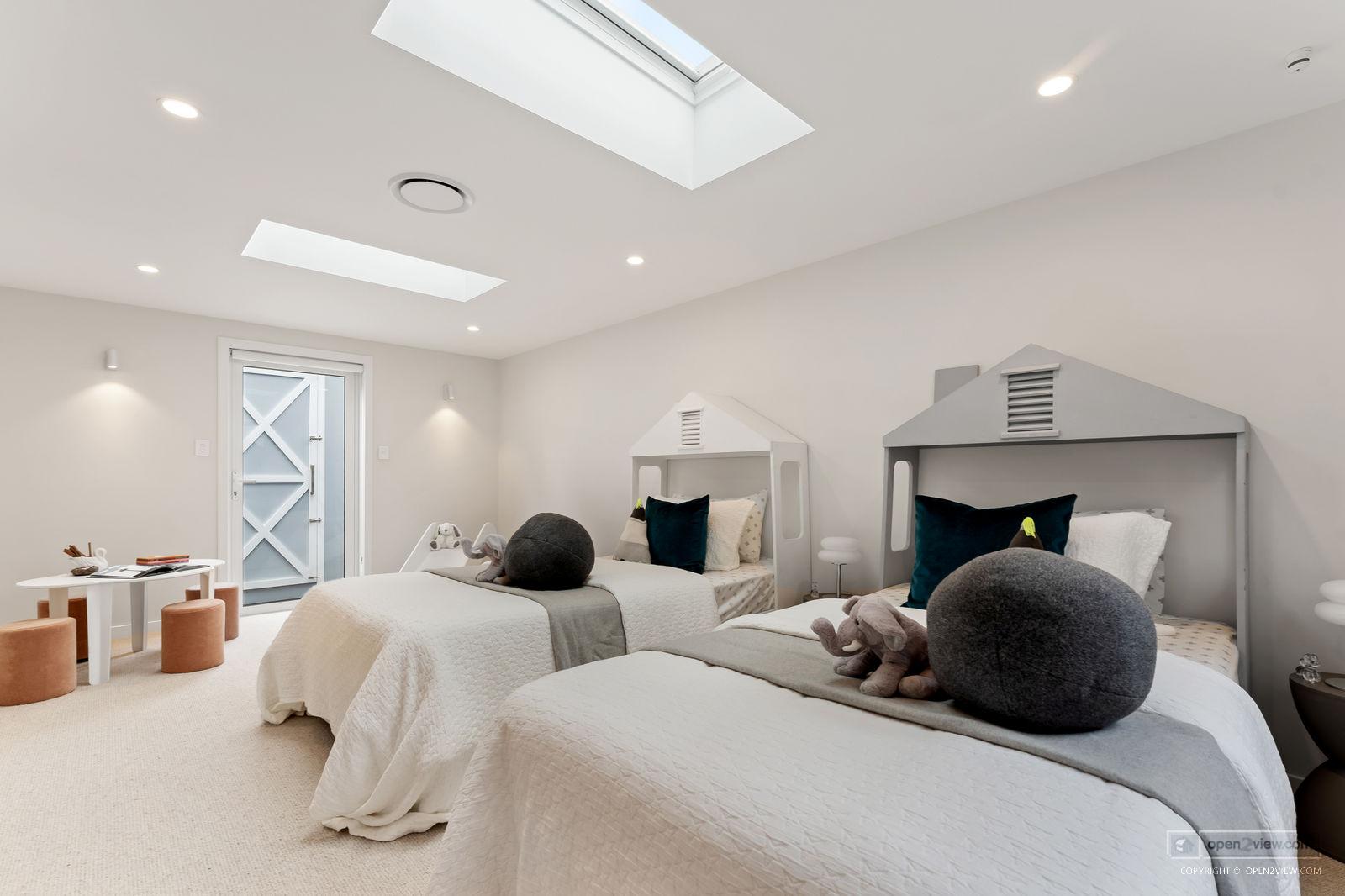 Slider image of 11 Argo Rise, Auckland