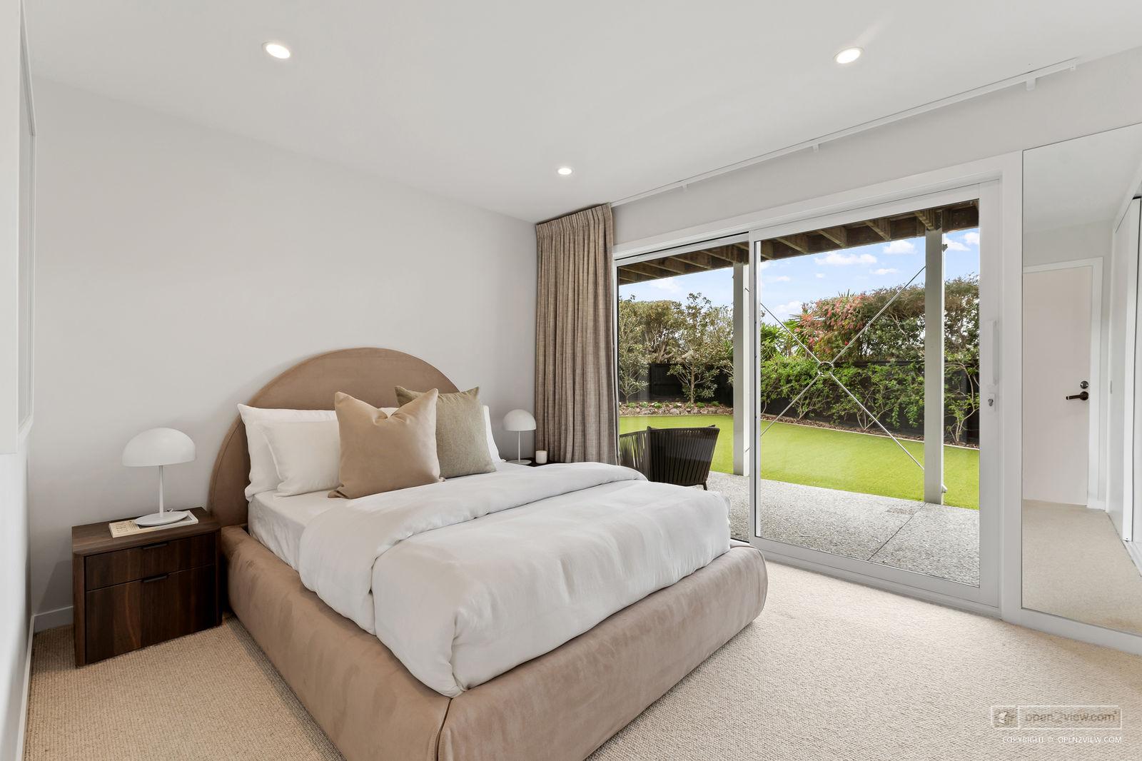 Slider image of 11 Argo Rise, Auckland