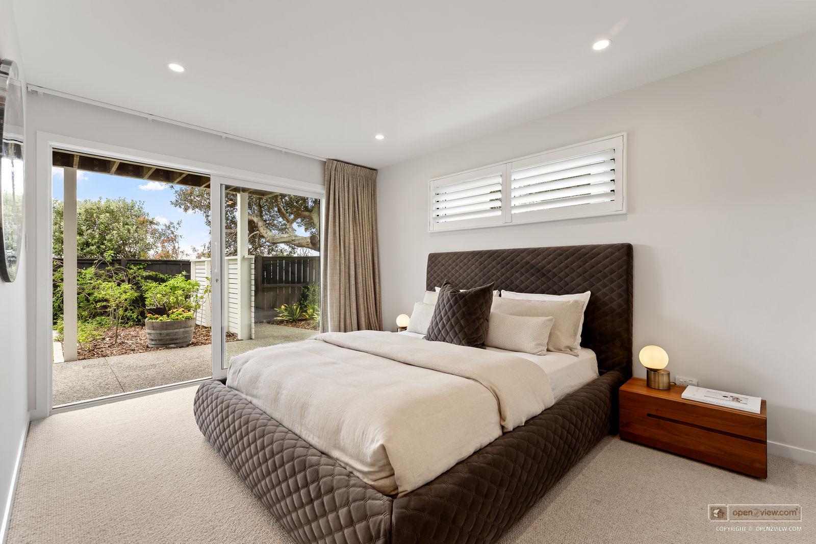 Slider image of 11 Argo Rise, Auckland