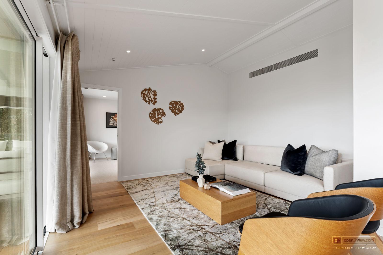 Slider image of 11 Argo Rise, Auckland