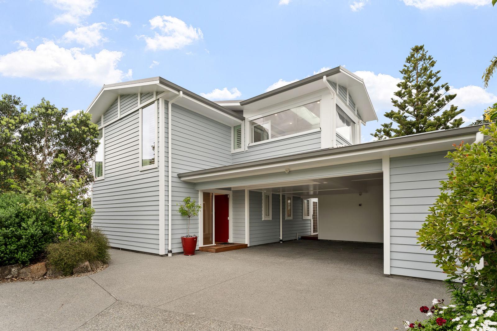 Slider image of 11 Argo Rise, Auckland