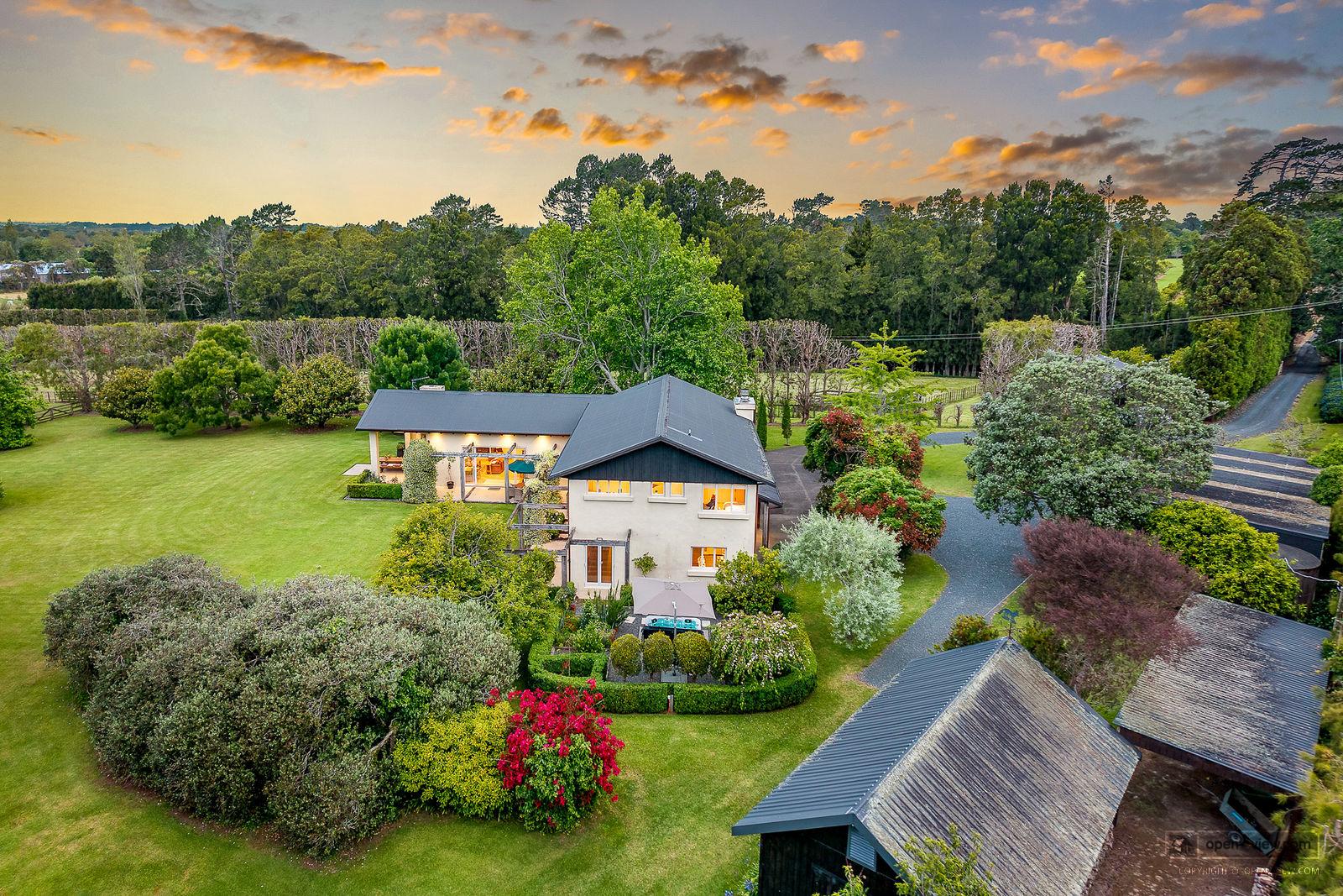 Slider image of 5 Dysart Lane, Auckland