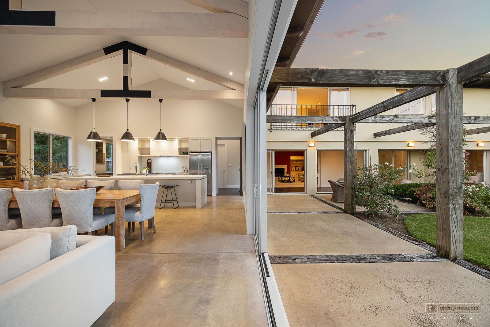 Slider image of 5 Dysart Lane, Auckland