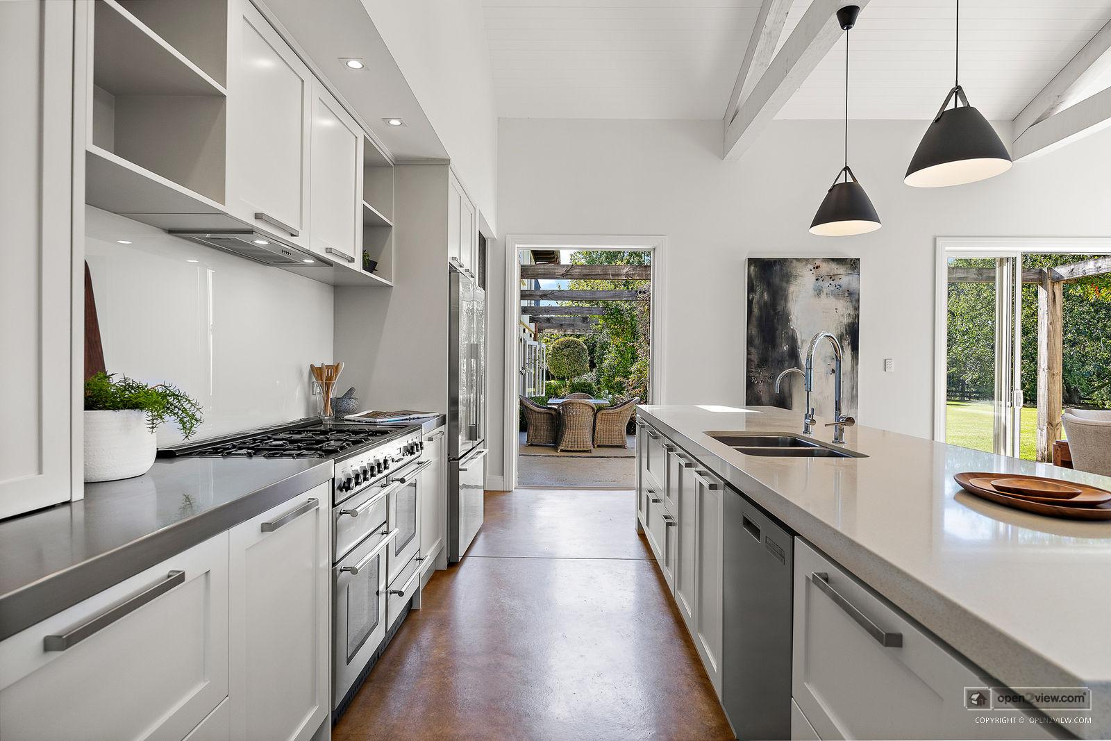 Slider image of 5 Dysart Lane, Auckland