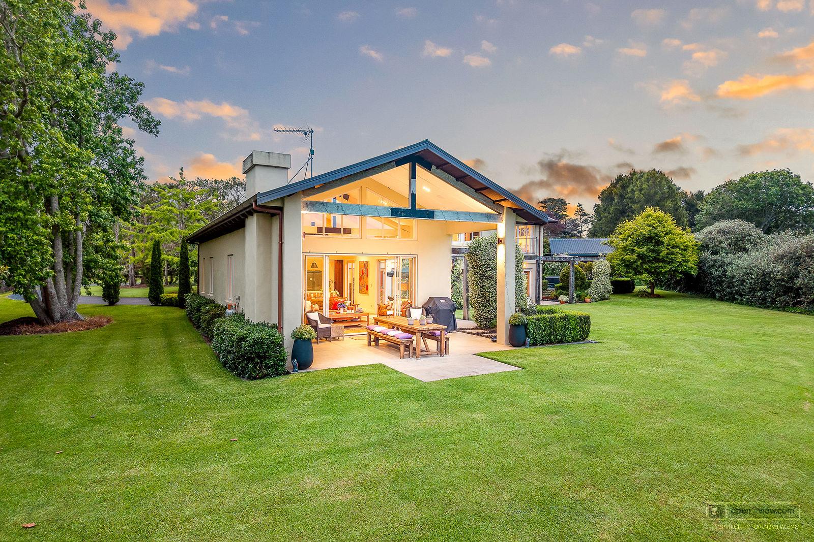 Slider image of 5 Dysart Lane, Auckland