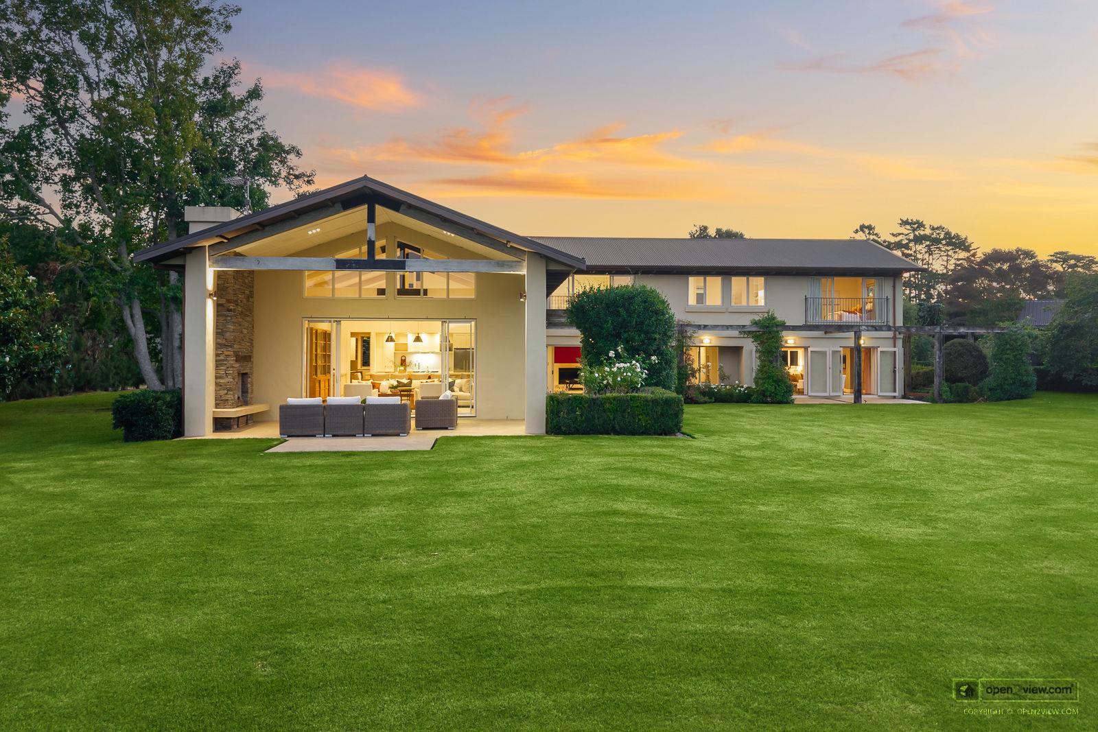 Slider image of 5 Dysart Lane, Auckland