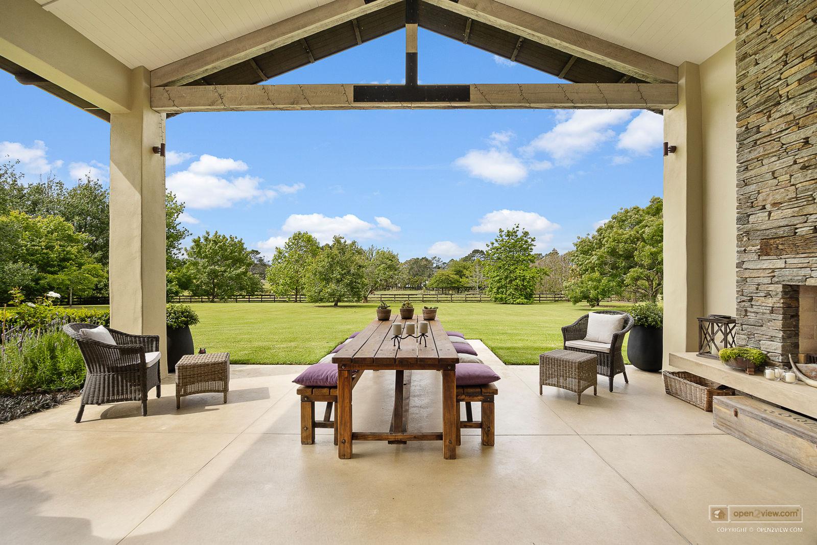 Slider image of 5 Dysart Lane, Auckland