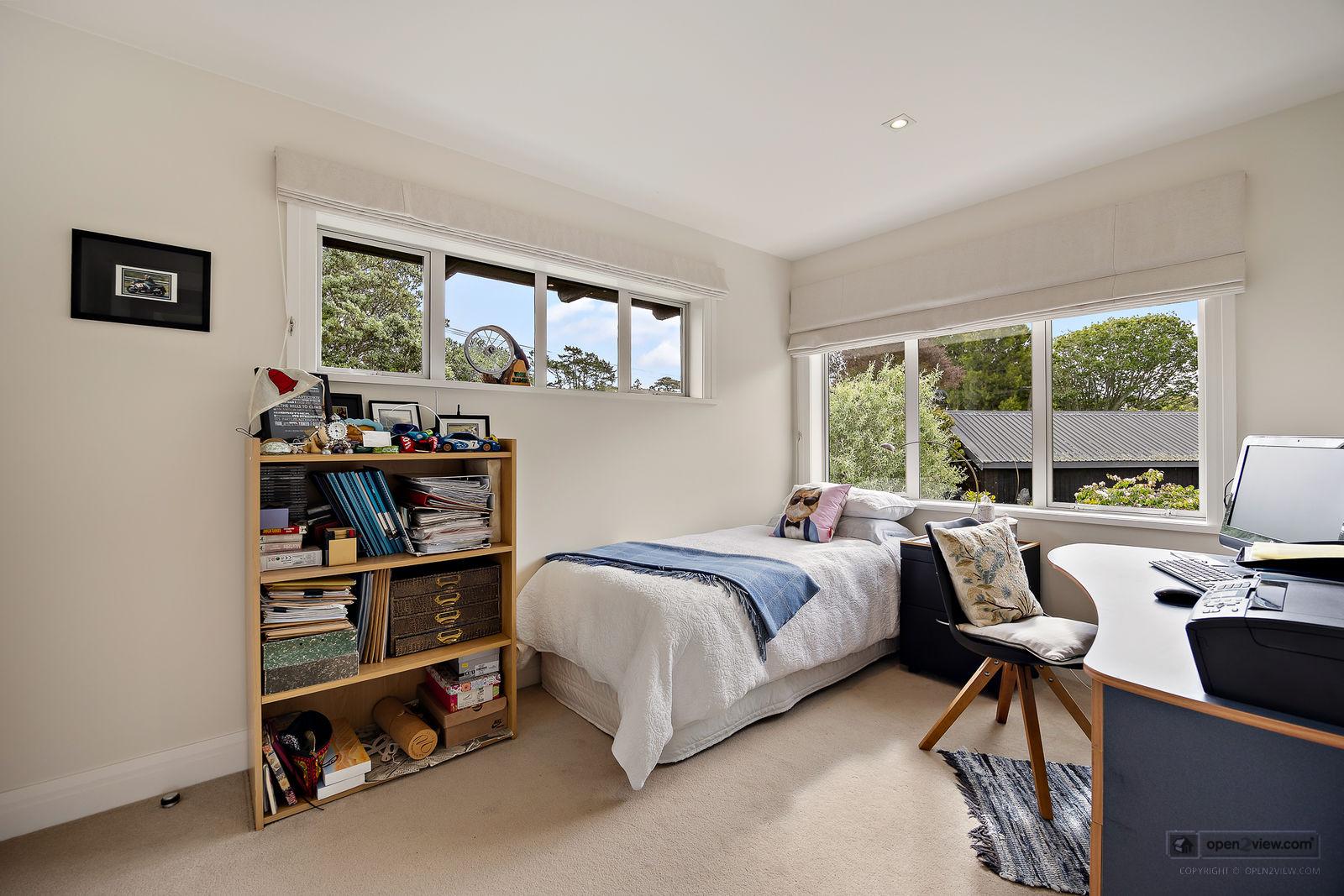 Slider image of 5 Dysart Lane, Auckland