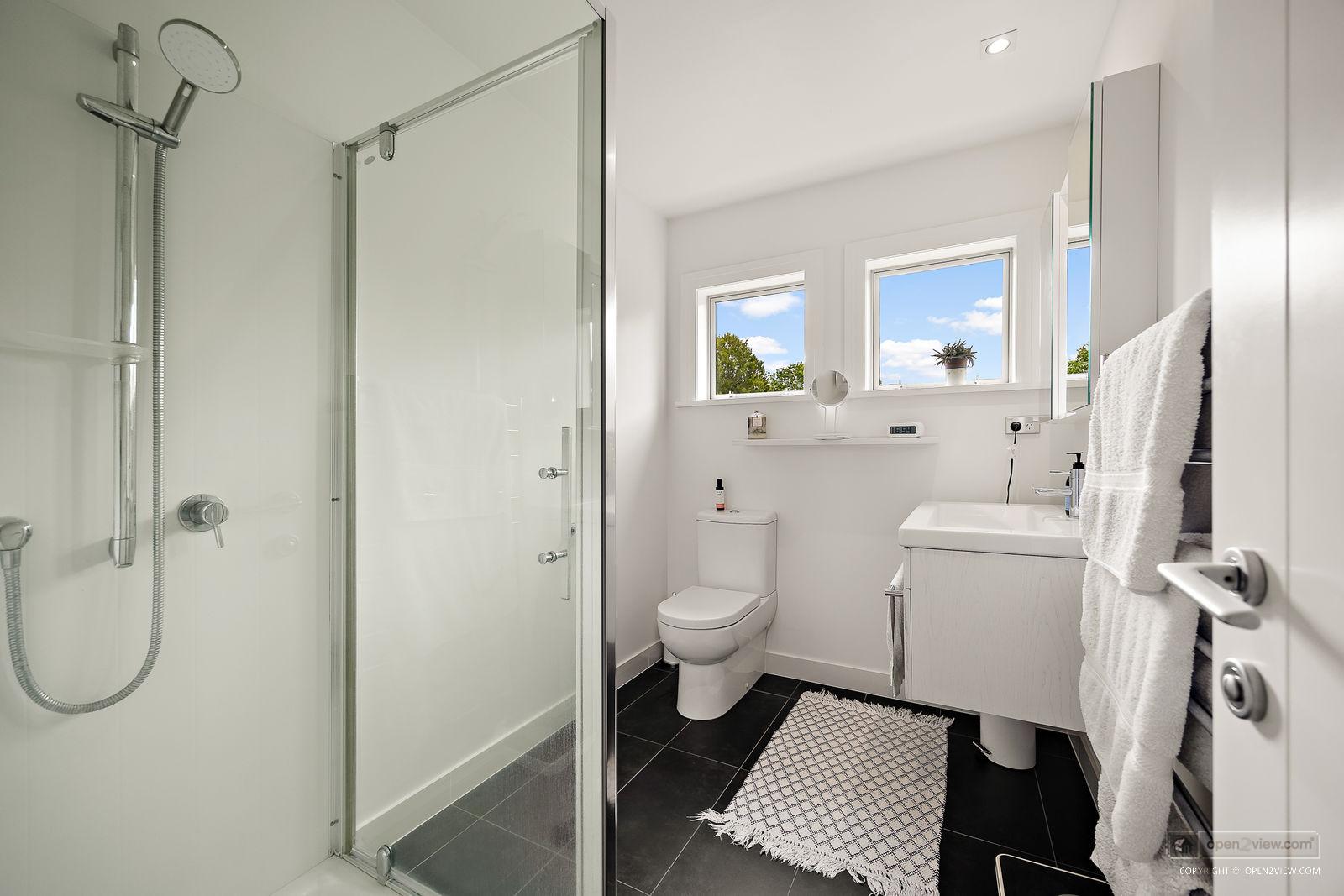 Slider image of 5 Dysart Lane, Auckland