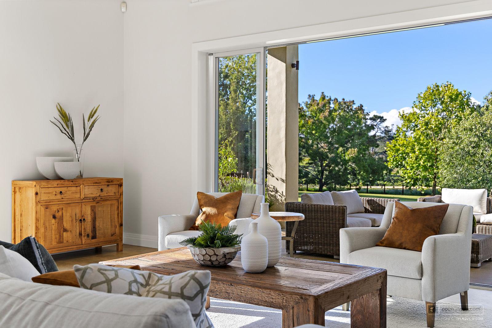 Slider image of 5 Dysart Lane, Auckland