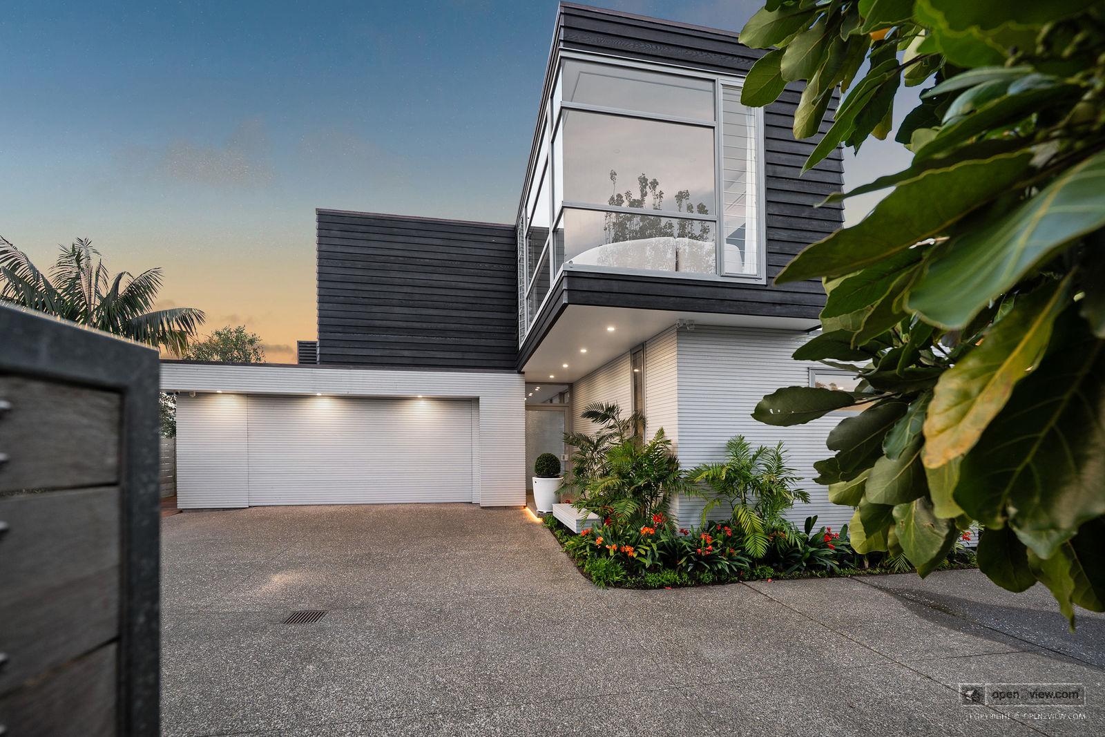 Slider image of 37 Laurence Street, Auckland