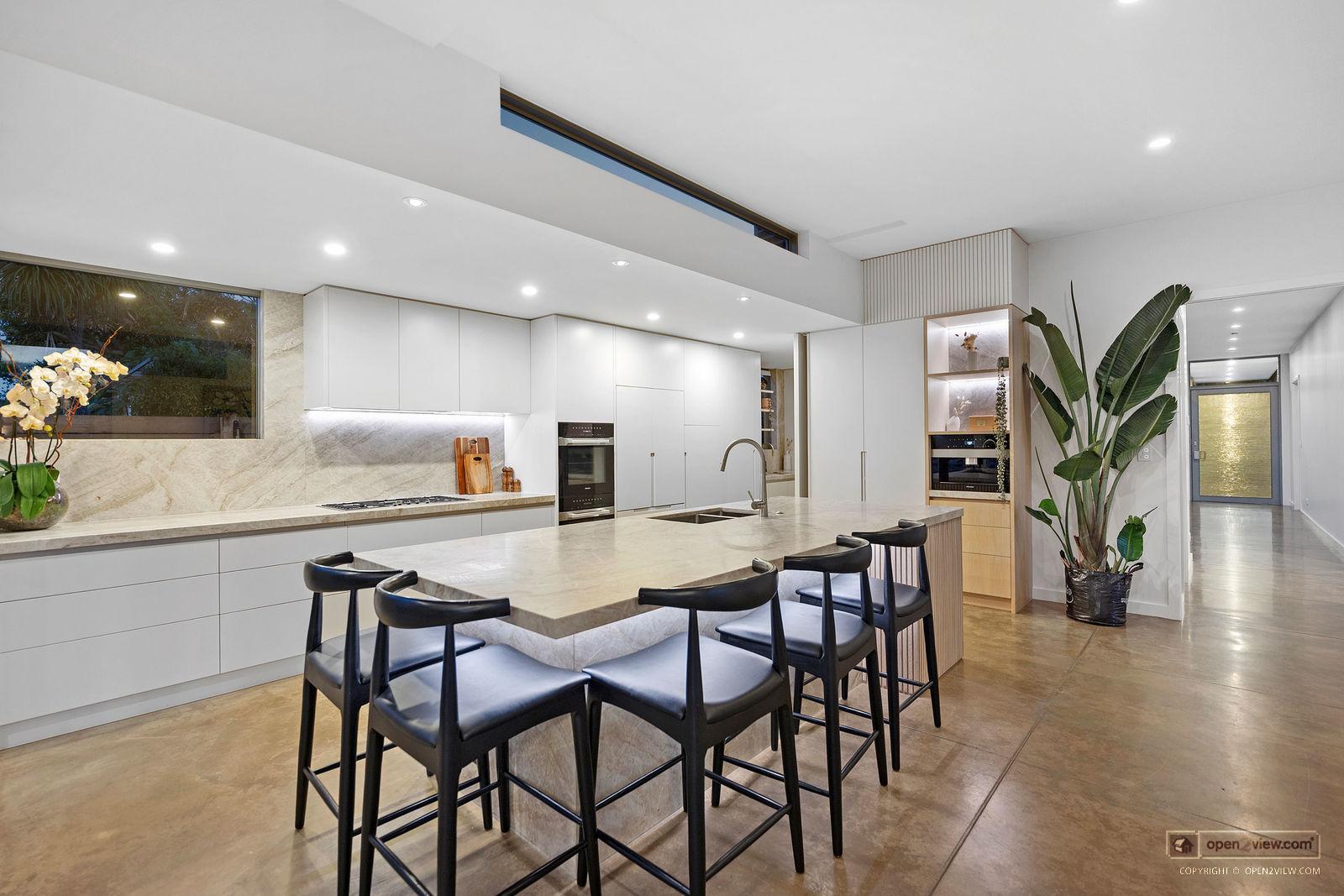 Slider image of 37 Laurence Street, Auckland