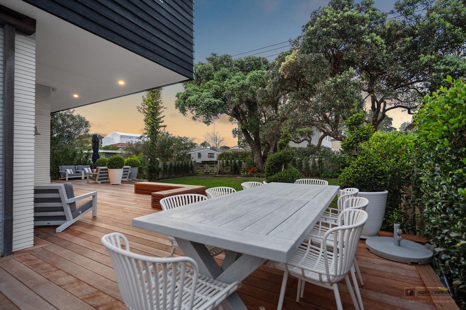 Slider image of 37 Laurence Street, Auckland