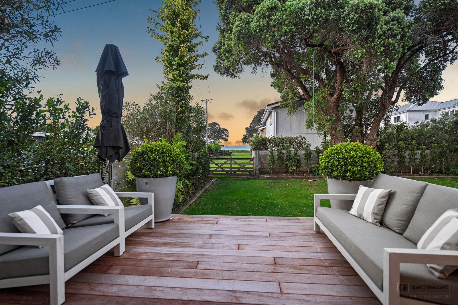 Slider image of 37 Laurence Street, Auckland