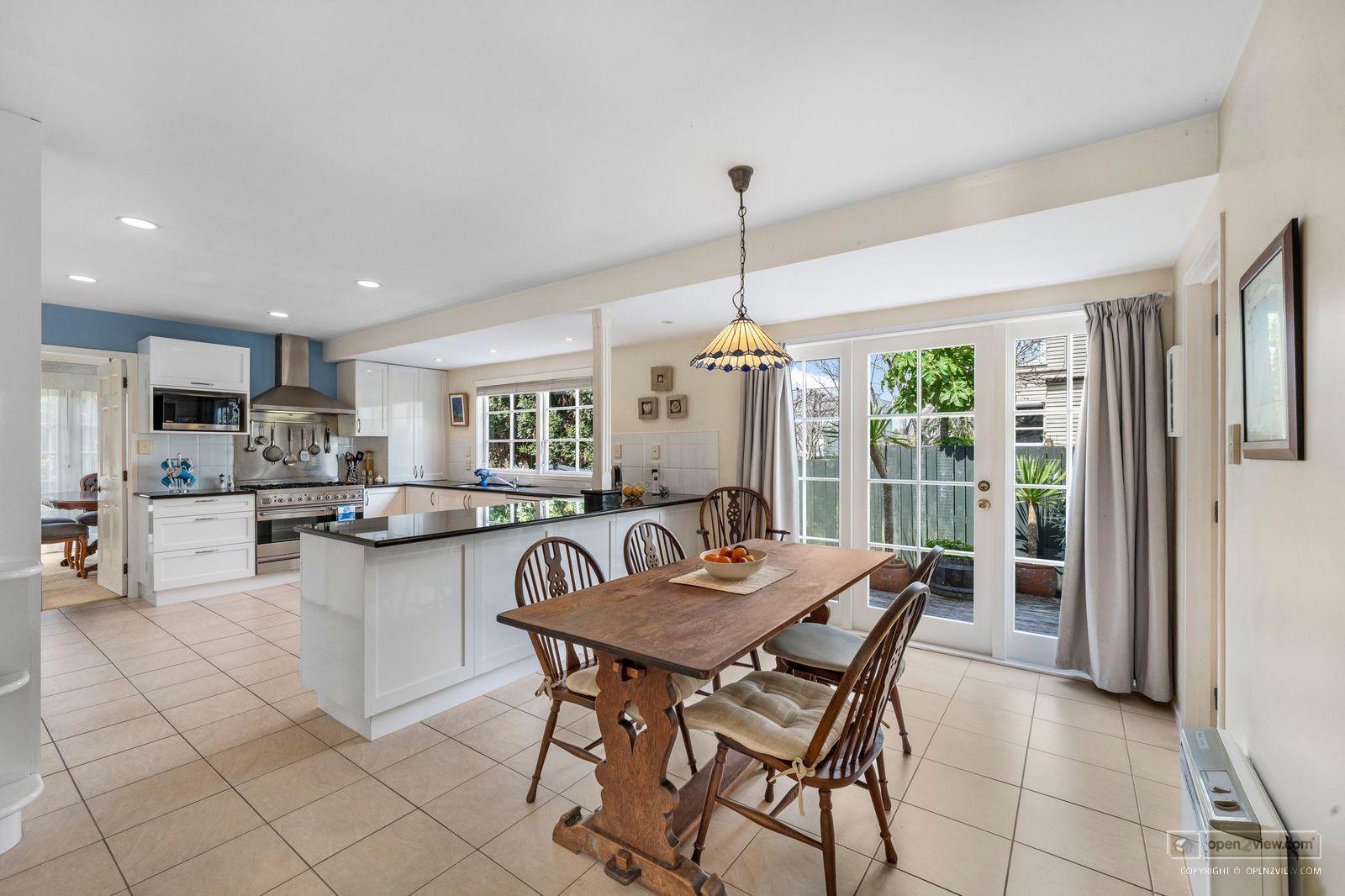 Slider image of 3A Brett Avenue, Auckland