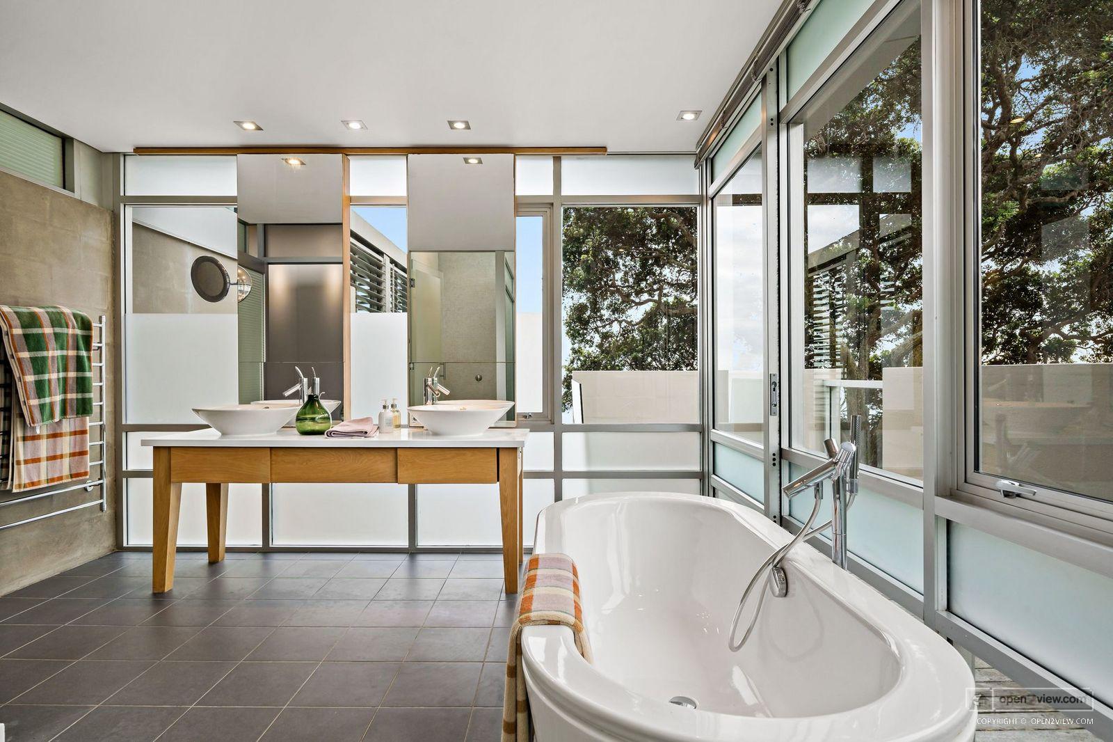 Slider image of 24 Minnehaha Avenue, Auckland