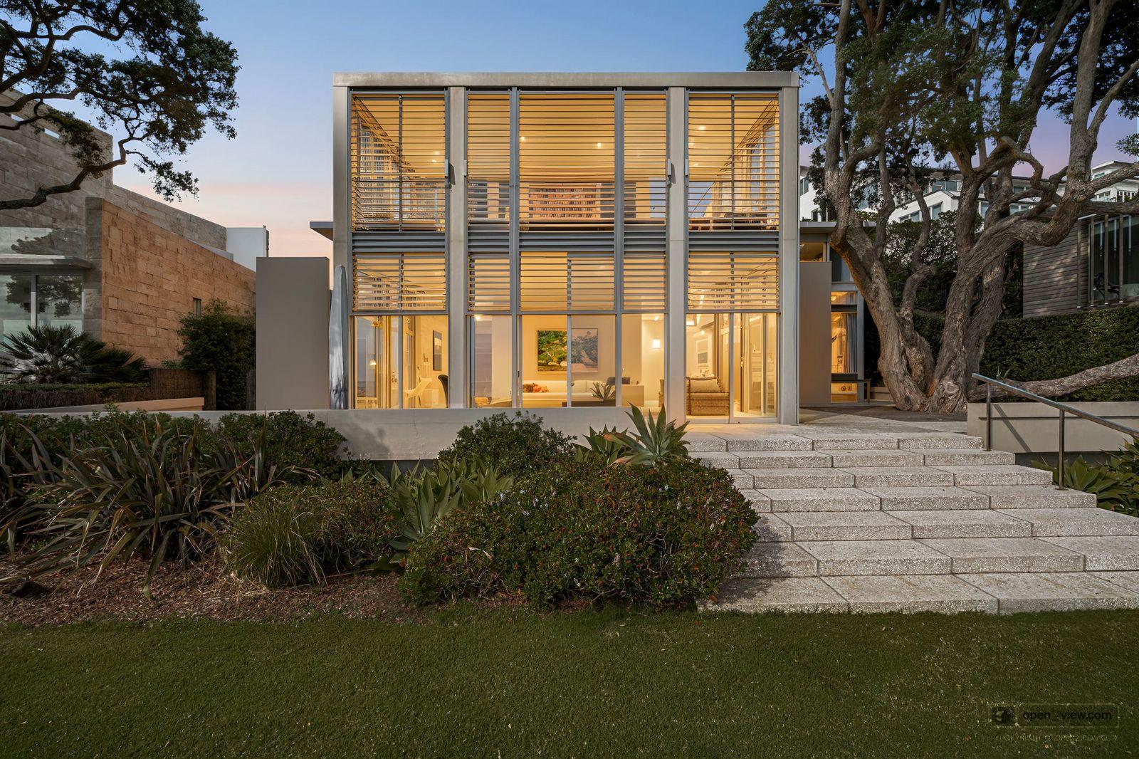 Slider image of 24 Minnehaha Avenue, Auckland