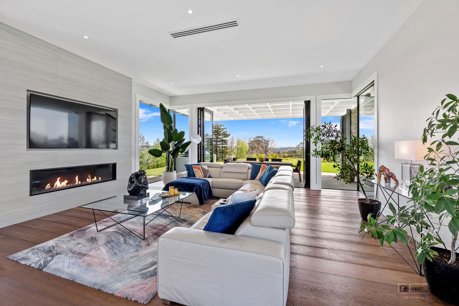 Slider image of 186 Glenmore Road, Auckland