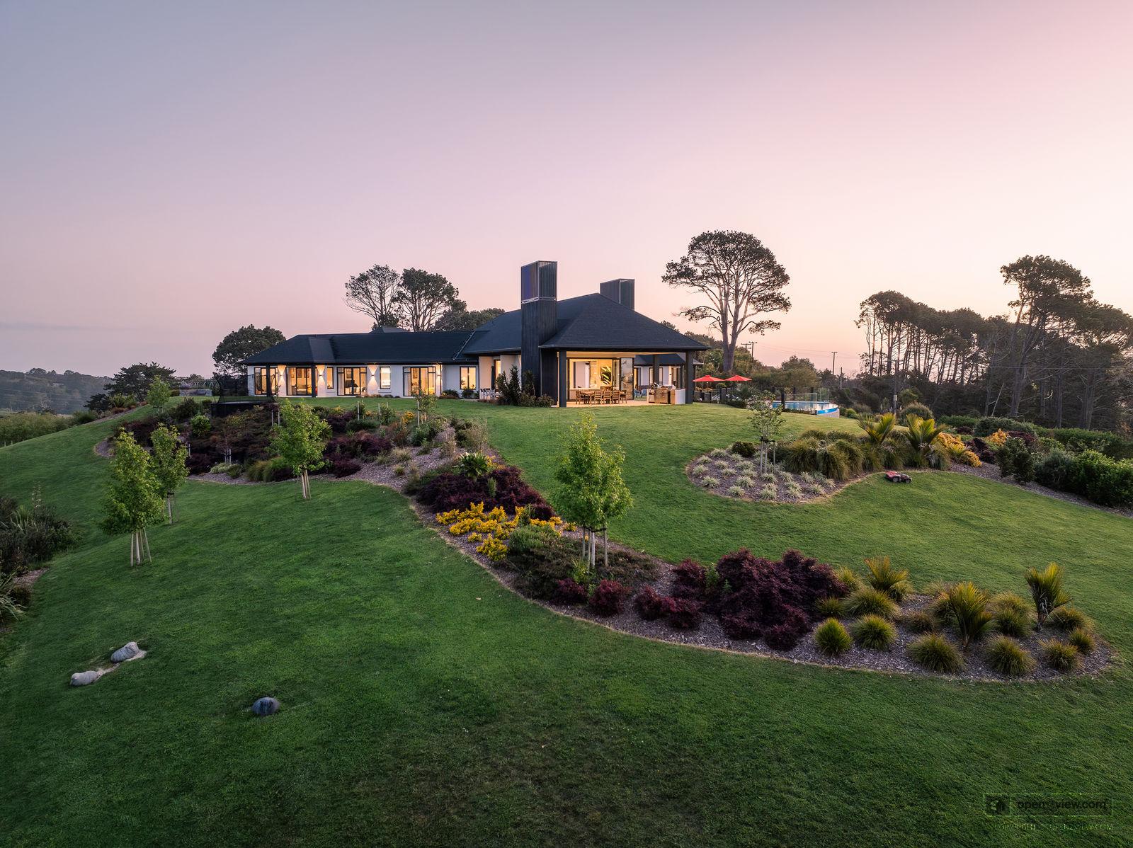 Slider image of 186 Glenmore Road, Auckland