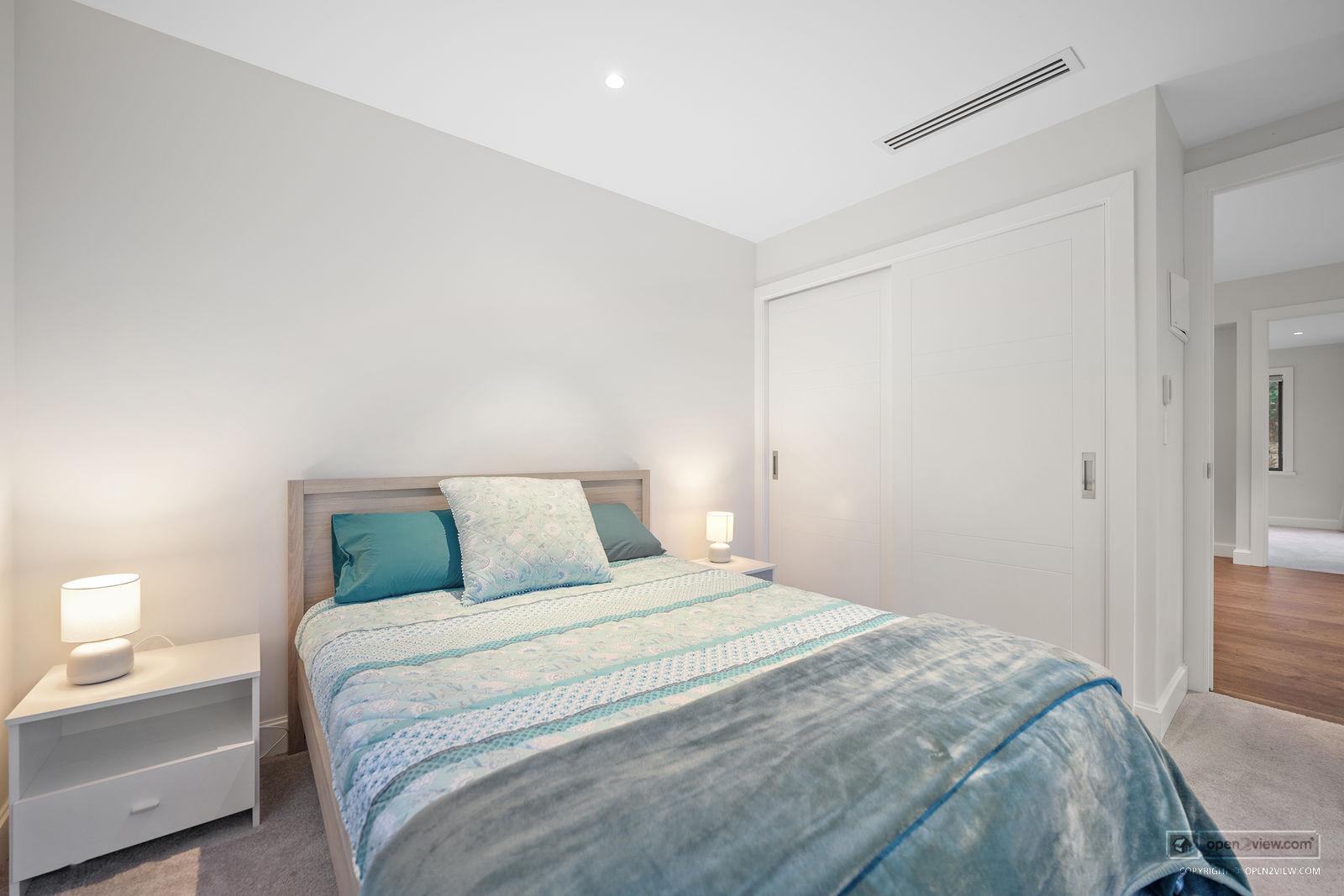 Slider image of 186 Glenmore Road, Auckland