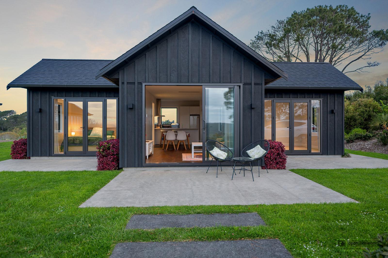 Slider image of 186 Glenmore Road, Auckland