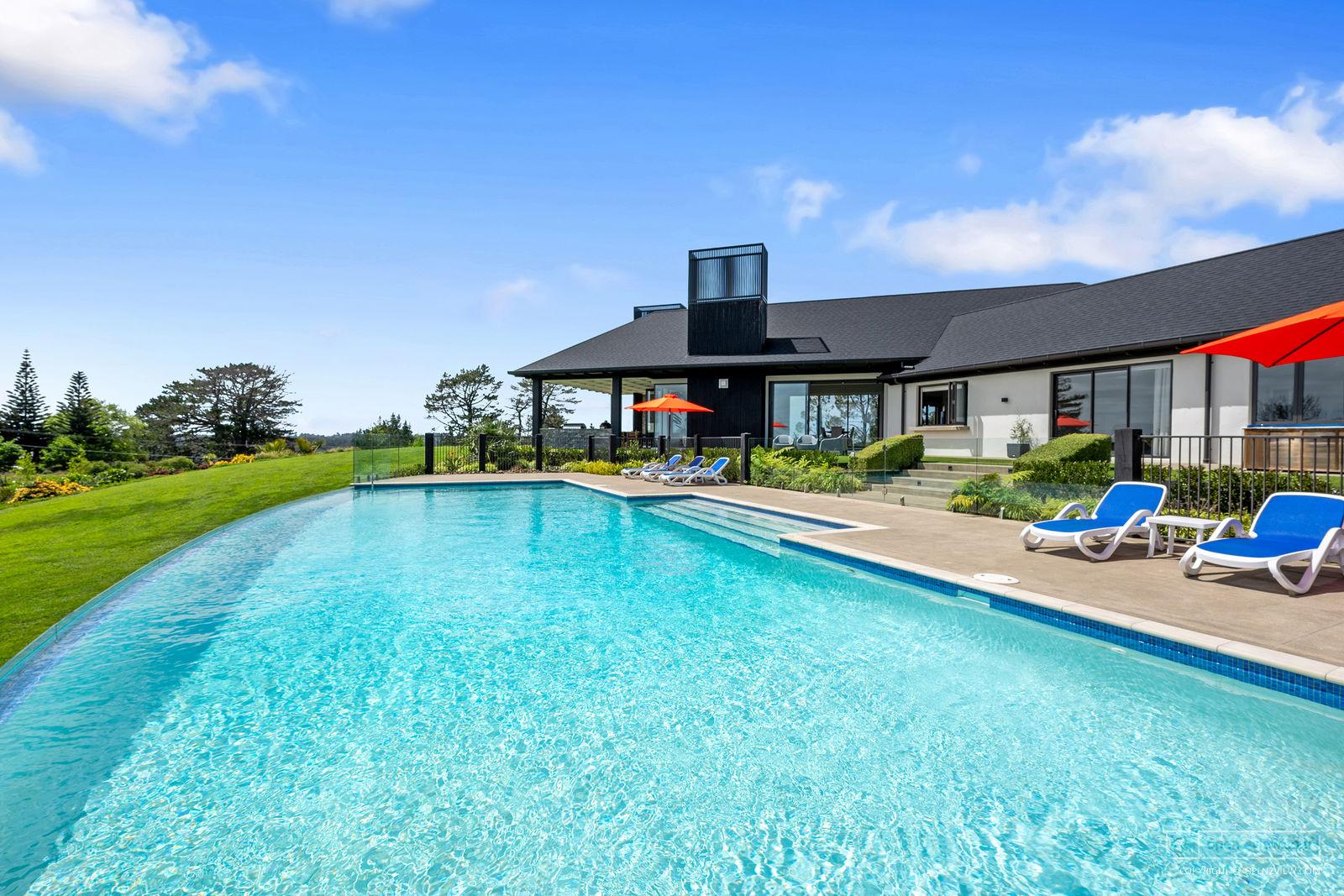 Slider image of 186 Glenmore Road, Auckland