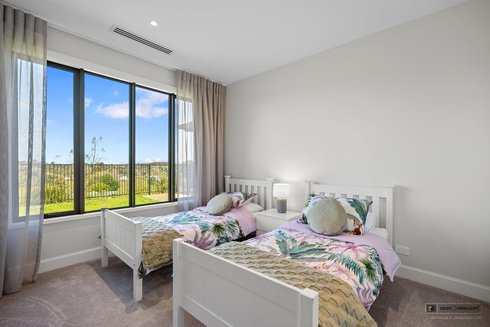 Slider image of 186 Glenmore Road, Auckland