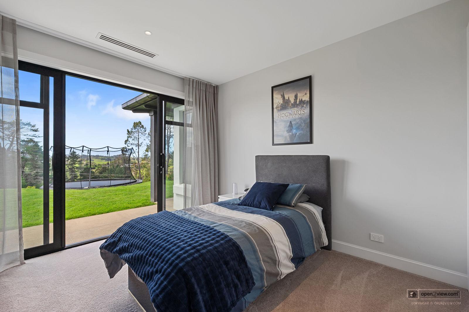 Slider image of 186 Glenmore Road, Auckland