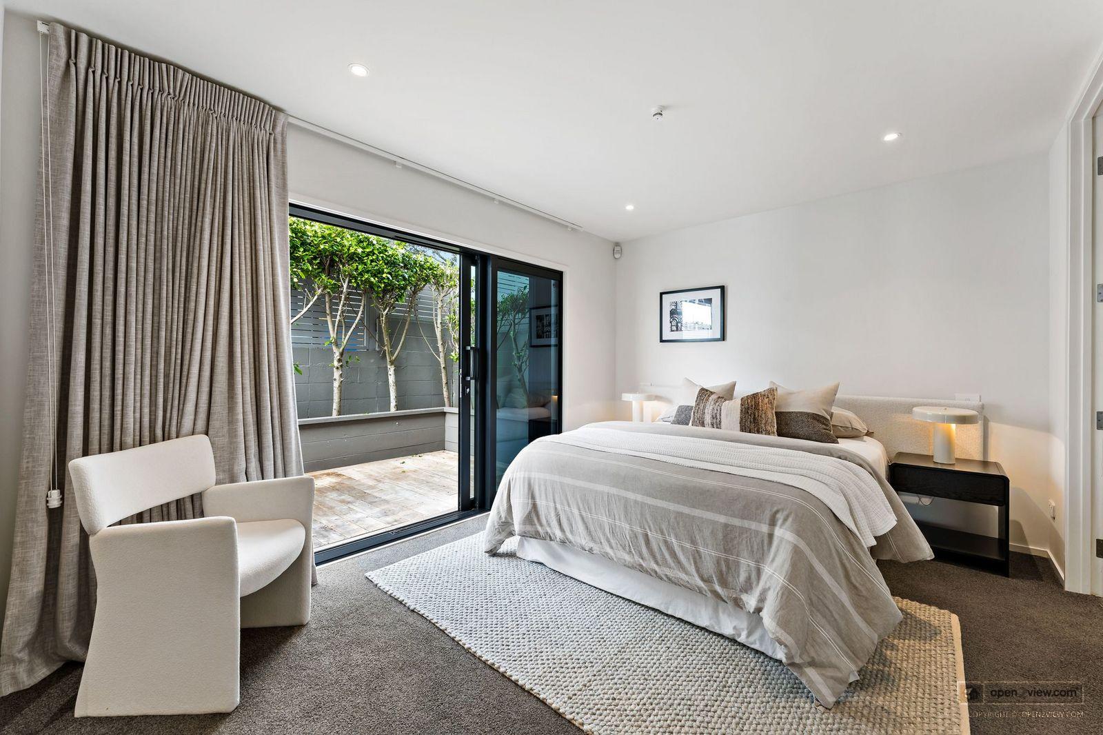 Slider image of 1/11 William Street, Auckland