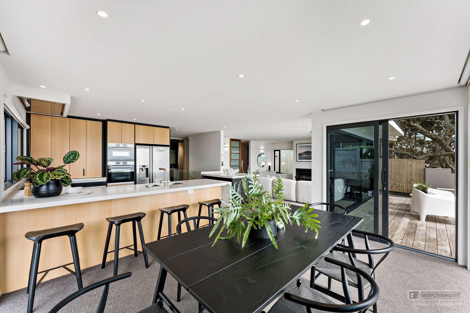 Slider image of 1/11 William Street, Auckland